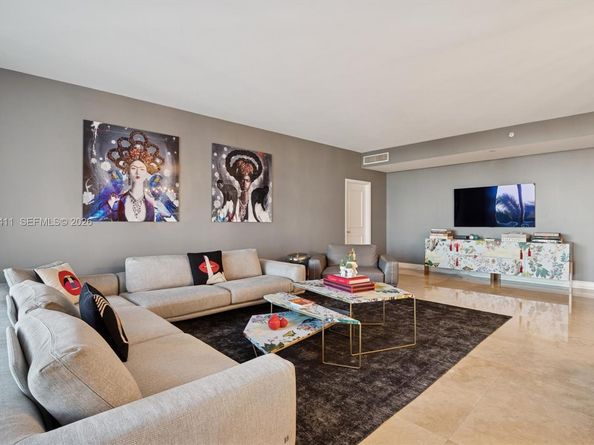 21200 Point Pl 504, Aventura FL 33180