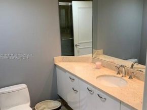 21200 Point Pl 504, Aventura FL 33180