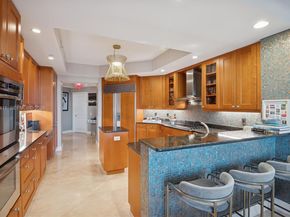 21200 Point Pl 504, Aventura FL 33180