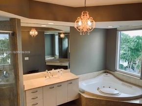 21200 Point Pl 504, Aventura FL 33180