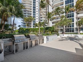 21200 Point Pl 504, Aventura FL 33180