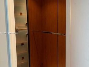 21200 Point Pl 504, Aventura FL 33180