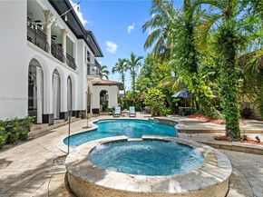 2701 SW 77th Ct, Miami FL 33155