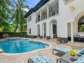 2701 SW 77th Ct, Miami FL 33155