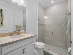 2715 Primrose Pl, Oakland Park FL 33309