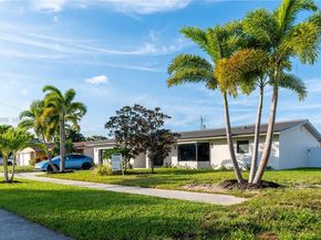 2415 NE 35th Dr, Fort Lauderdale FL 33308