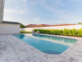 2415 NE 35th Dr, Fort Lauderdale FL 33308