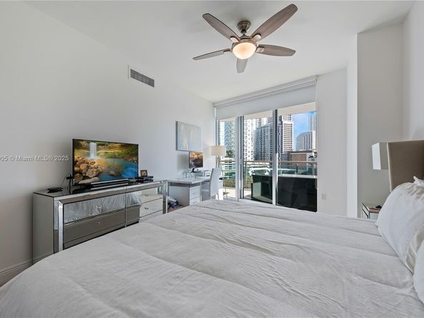 350 S Miami Ave 1102, Miami FL 33130
