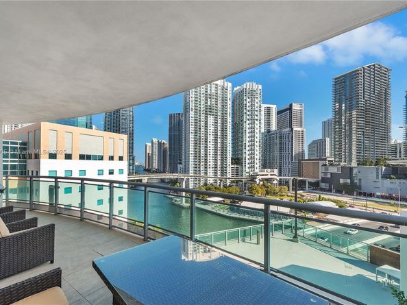 350 S Miami Ave 1102, Miami FL 33130