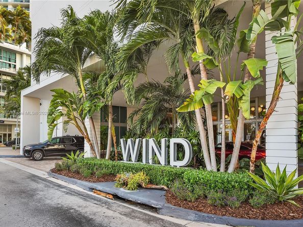 350 S Miami Ave 1102, Miami FL 33130