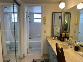 4000 NW 44th Ave 306, Lauderdale Lakes FL 33319