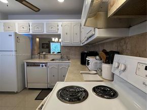 4000 NW 44th Ave 306, Lauderdale Lakes FL 33319