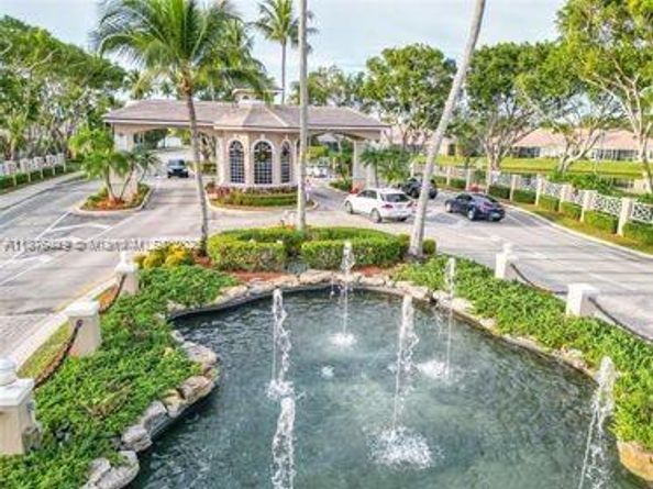 8525 Pine Cay, West Palm Beach FL 33411