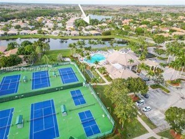 8525 Pine Cay, West Palm Beach FL 33411