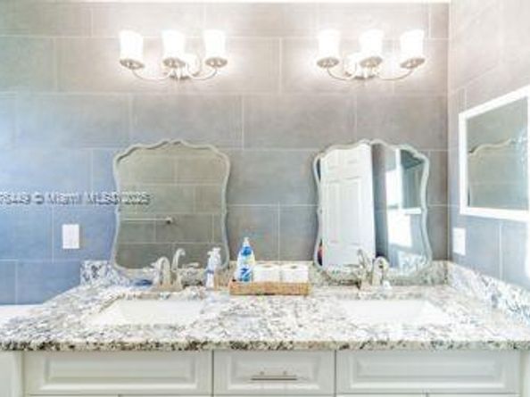 8525 Pine Cay, West Palm Beach FL 33411