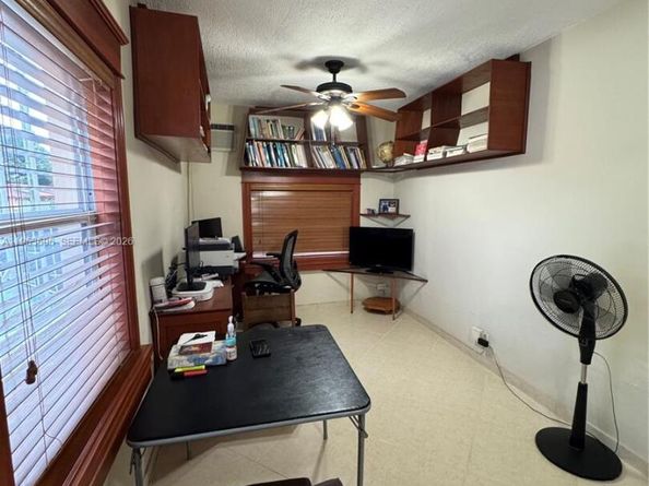 322 SW 31st Ct, Miami FL 33135