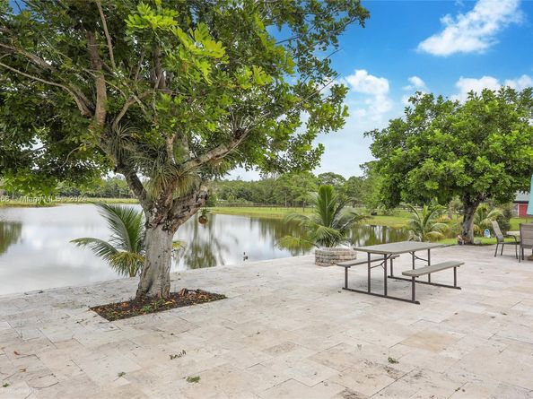5681 Reynolds Rd, Wellington FL 33449
