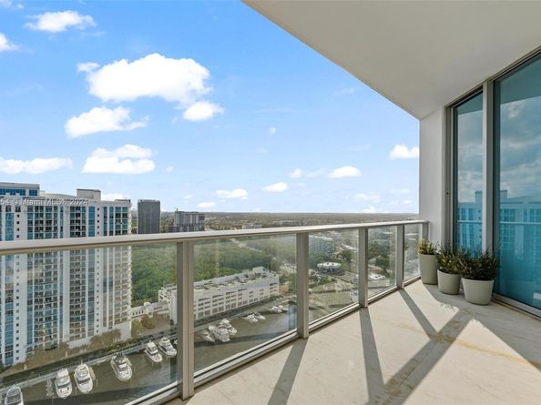 17301 Biscayne Blvd PH5, North Miami Beach FL 33160