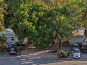 218 SW 14th Ct, Fort Lauderdale FL 33315