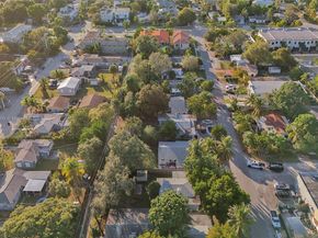 218 SW 14th Ct, Fort Lauderdale FL 33315