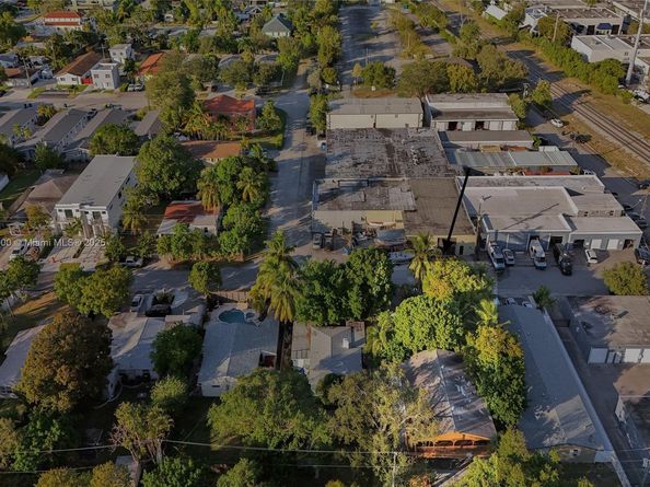 218 SW 14th Ct, Fort Lauderdale FL 33315