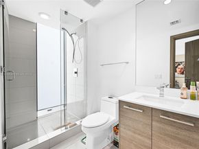 650 NE 32nd St 2201, Miami FL 33137