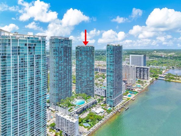 650 NE 32nd St 2201, Miami FL 33137