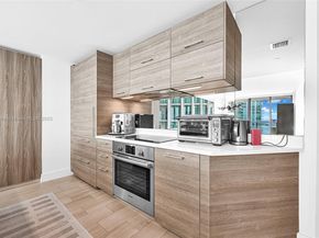 650 NE 32nd St 2201, Miami FL 33137