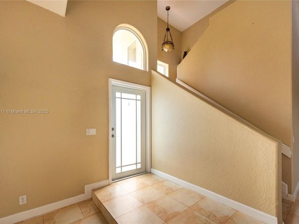 1075 San Luis Rey, Weston FL 33326