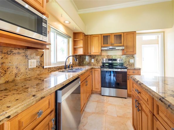 1075 San Luis Rey, Weston FL 33326