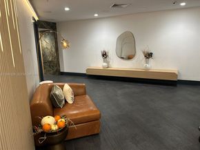 90 SW 3rd St 3610, Miami FL 33130