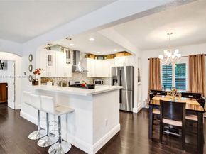 440 NW 38th Ct, Miami FL 33126