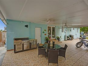 440 NW 38th Ct, Miami FL 33126