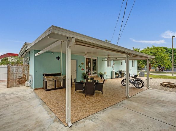 440 NW 38th Ct, Miami FL 33126