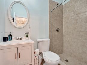 440 NW 38th Ct, Miami FL 33126