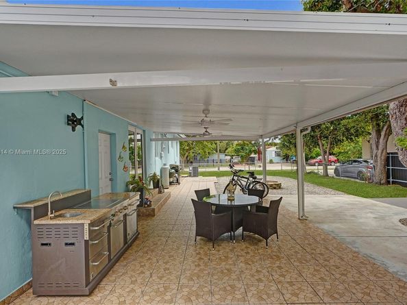 440 NW 38th Ct, Miami FL 33126