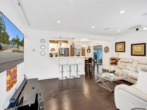 440 NW 38th Ct, Miami FL 33126