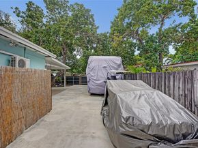440 NW 38th Ct, Miami FL 33126