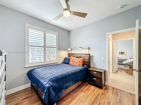 1668 Winterberry Ln, Weston FL 33327