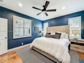 1668 Winterberry Ln, Weston FL 33327