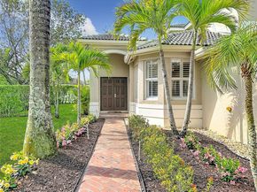 1668 Winterberry Ln, Weston FL 33327