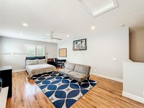 1668 Winterberry Ln, Weston FL 33327