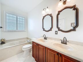 1668 Winterberry Ln, Weston FL 33327