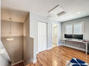 1668 Winterberry Ln, Weston FL 33327