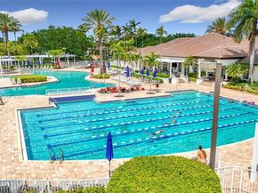1668 Winterberry Ln, Weston FL 33327