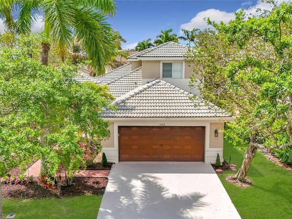 1668 Winterberry Ln, Weston FL 33327