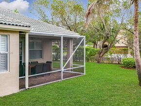 1668 Winterberry Ln, Weston FL 33327