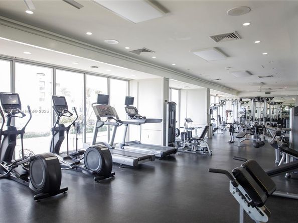 11 Island Ave 407, Miami Beach FL 33139