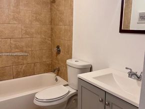 9678 Fontainebleau Blvd 111, Miami FL 33172