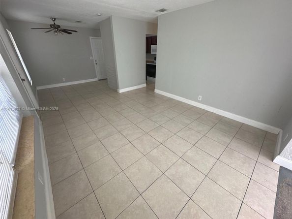 3231 NW 18th Ct, Lauderhill FL 33311